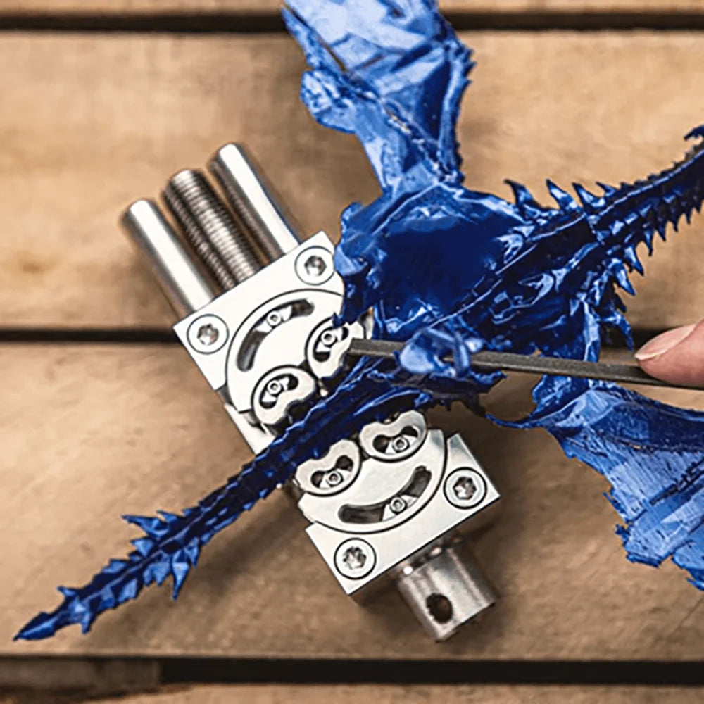 Heteromorphic Jaws Bench Vise &ndash; Self-Adjusting Clamping