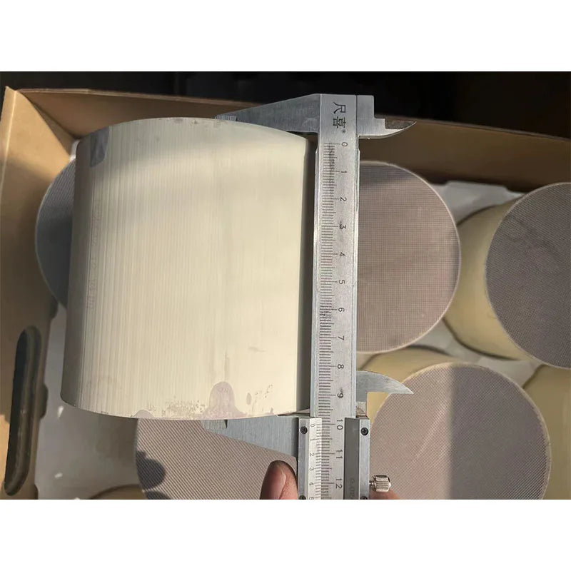 118mm automotive keramische uitlaatkatalysatordrager voor Euro 4