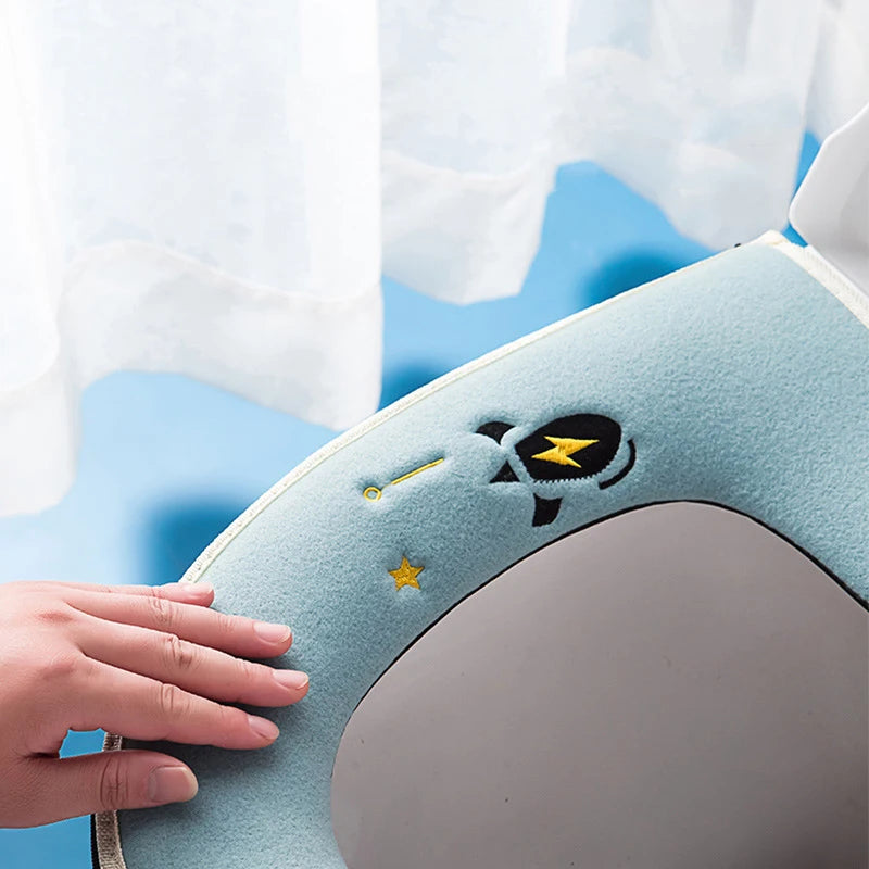 CU-MMAQA Warm Cartoon Toilet Seat Cover &ndash; Winter Comfort