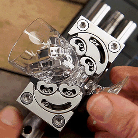 Heteromorphic Jaws Bench Vise &ndash; Self-Adjusting Clamping