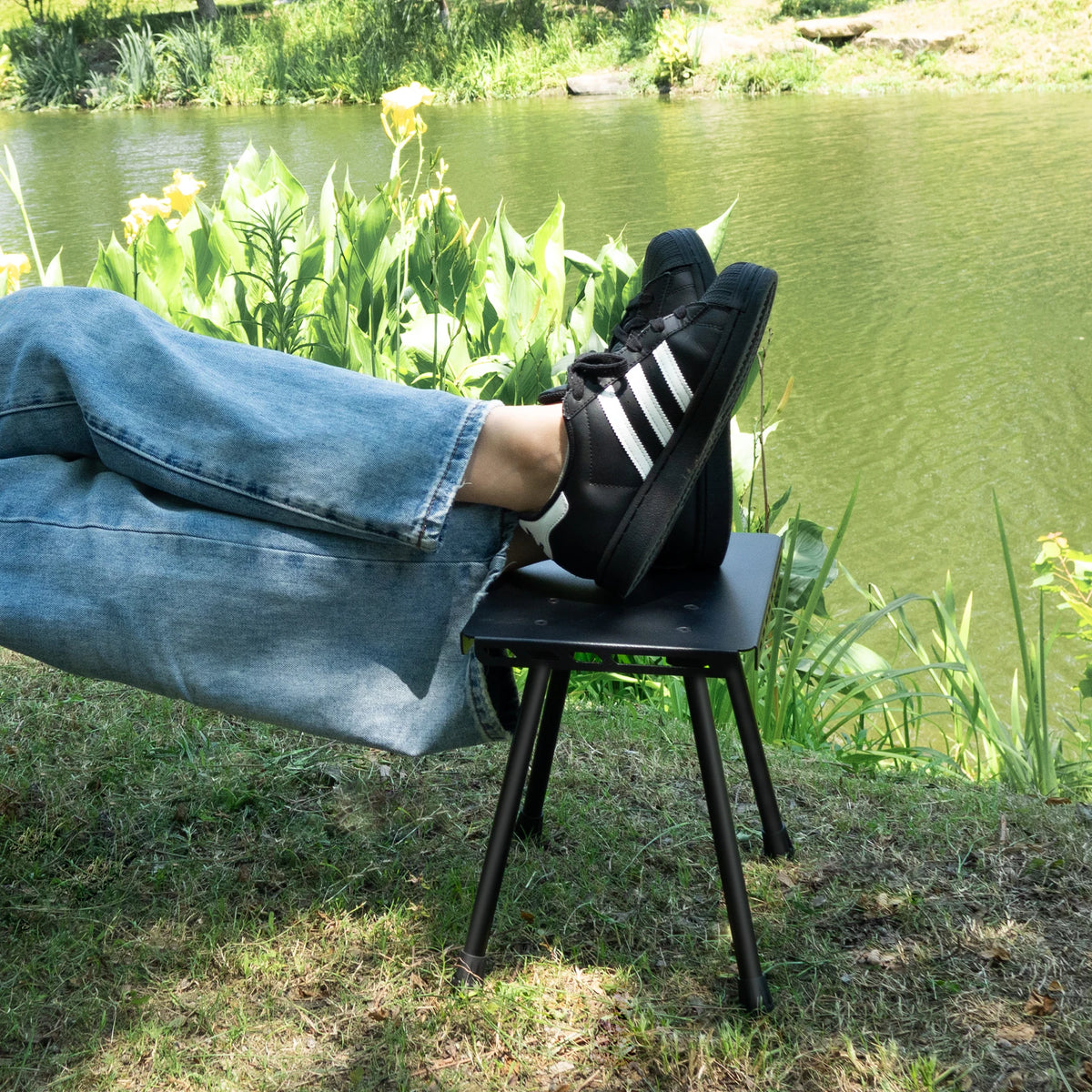 WESTTUNE Camping Portable Tactical Stool &ndash; Lightweight and Multifunctional