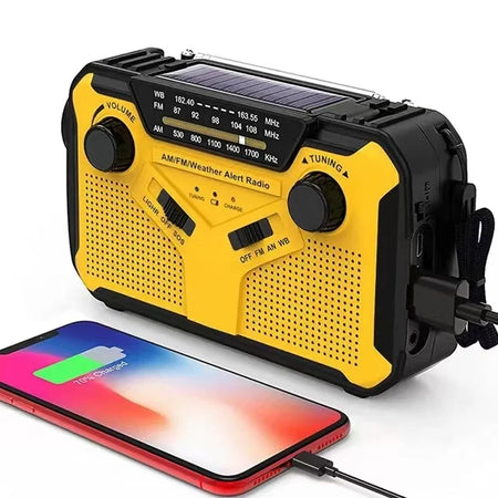 Solar Radio Dynamo Emergency Radio &ndash; 4000mAh Battery Golden