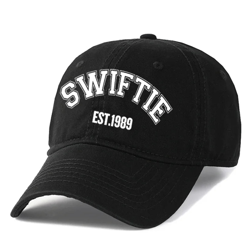 SWIFTIE Pink Letter Print Unisex Baseball Cap black / Adjustable 55-58cm