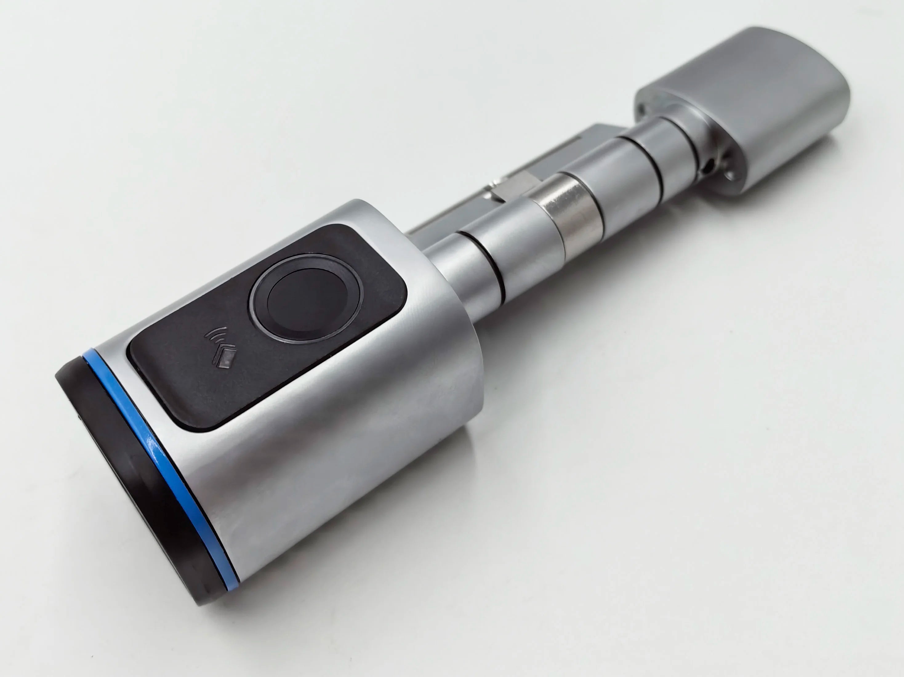 Bluetooth Fingerprint Smart Door Lock with Tuya App Compatibility, IC Card, and Key Unlock &ndash; Advanced Home Security System by iAooGee