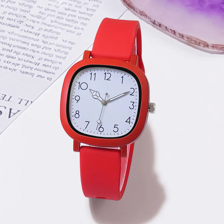 Fashionable Women's Quartz Watch with Silicone Band 2024 Red