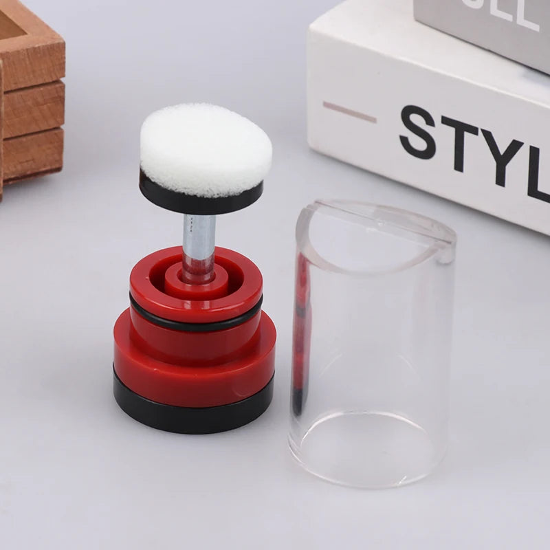 Queen Bee Marking Bottle With Sponge &ndash; One Handed Marker