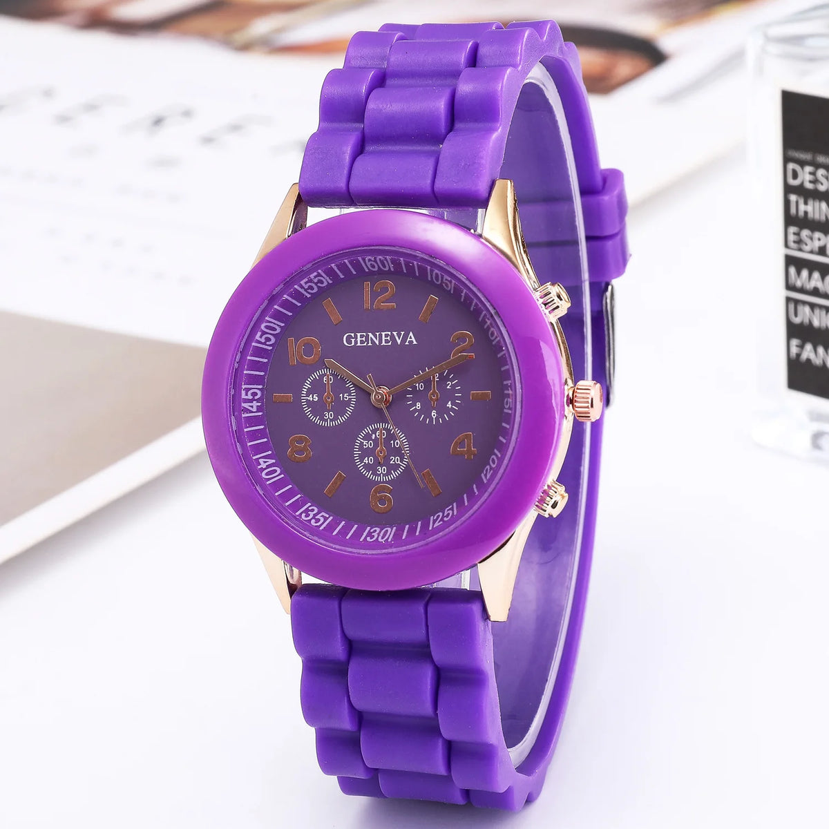 Fashion Quartz Watch for Women with White Silicone Band Purple