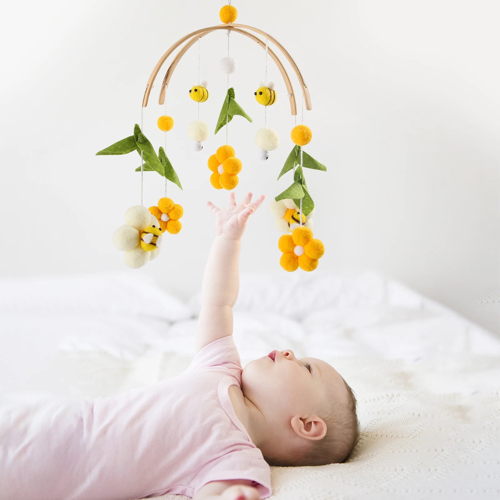 Baby Bed Rattle &ndash; Soft Plush Design for Newborns