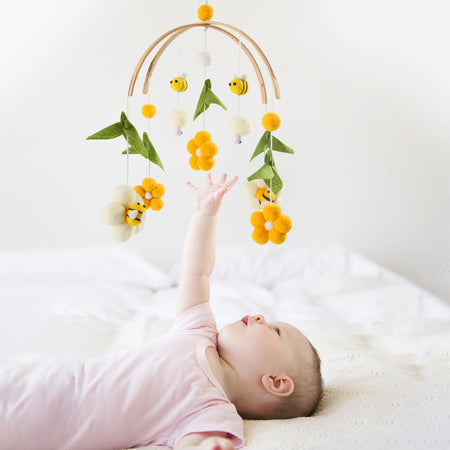 Baby Bed Rattle &ndash; Soft Plush Design for Newborns