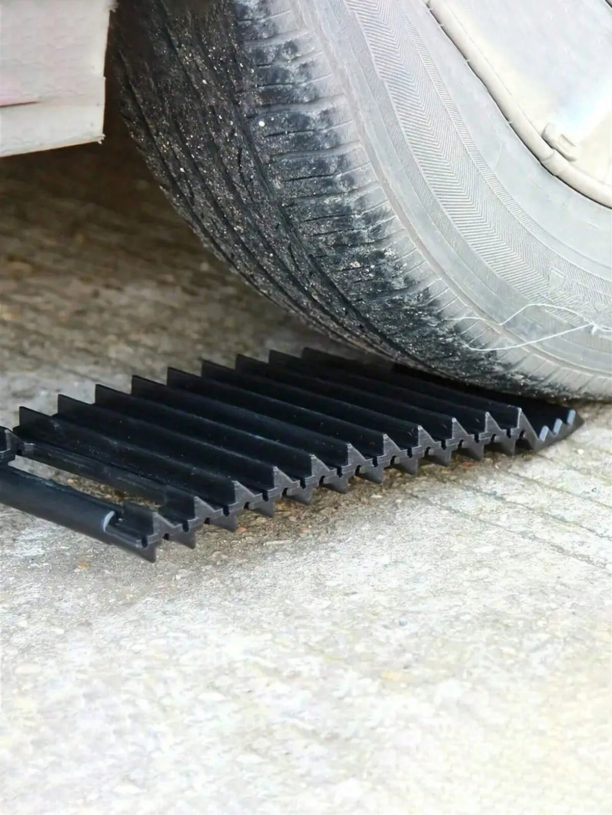 Car Anti-Skid Board &ndash; Winter Traction Safety In Snow