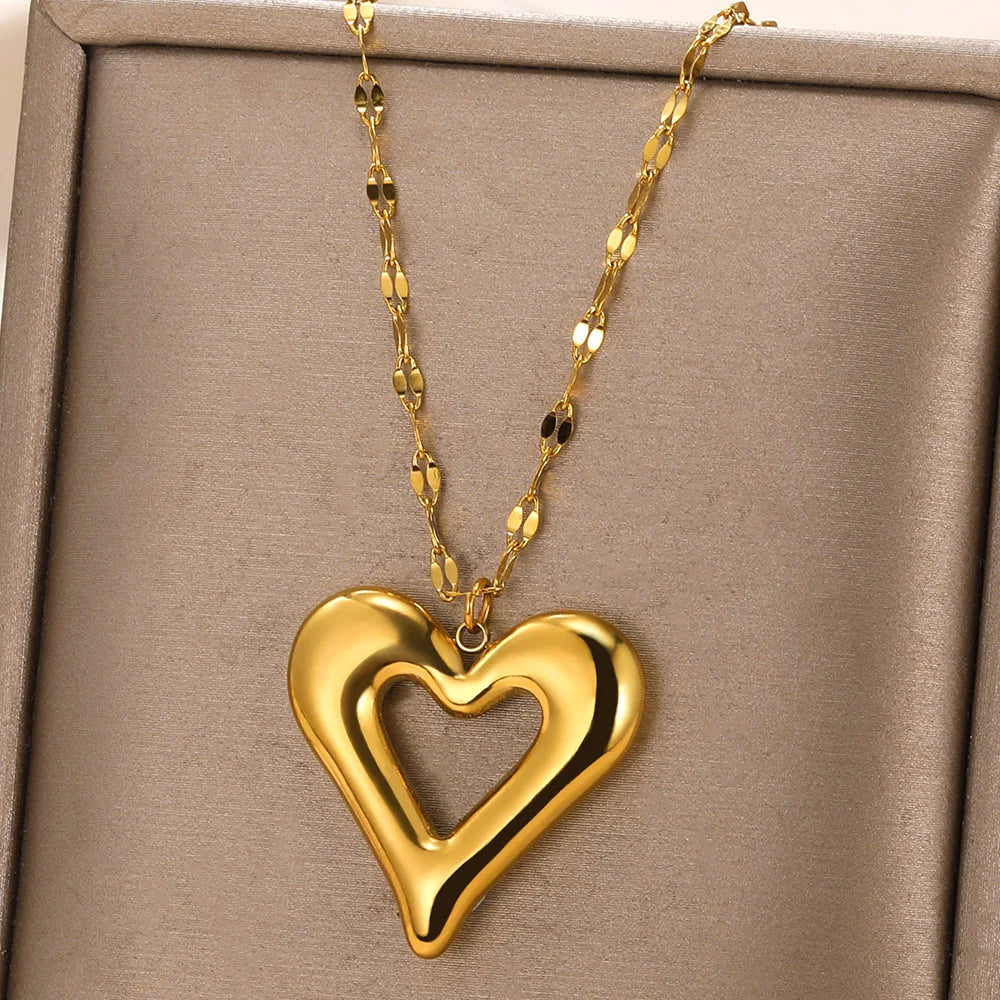 Trendy Stainless Steel Love Heart Pendant Necklace for Women 20 / Gold / CHINA