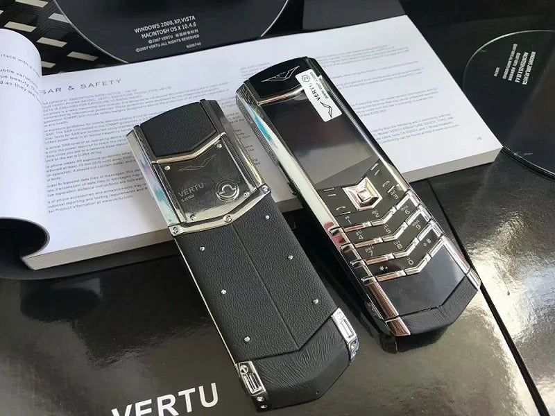 Elegant Metal Signature Senior Phone &ndash; Bluetooth Dialer Silver / Standard