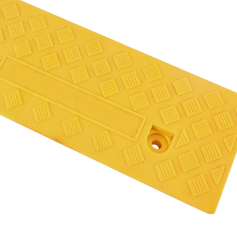 Plastic Curb Ramp 13cm &ndash; Anti Slip For Safe Vehicle Access