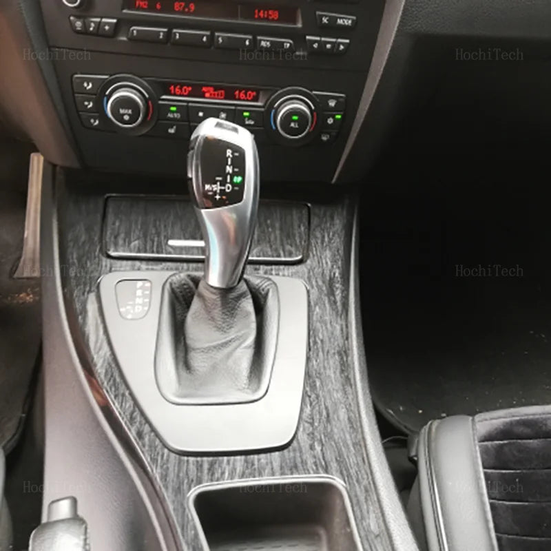 LED pavarų perjungimo rankenėlė su anglies pluošto apdaila BMW 1 serijai E81 E82 E87 E88