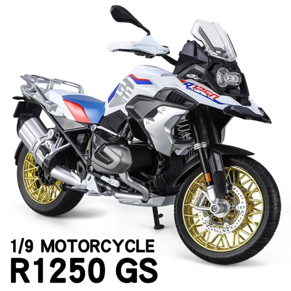Liels 1:9 Diecast motocikla modelis ar metāla korpusu, pagriežams priekšējais ritenis, gaismas