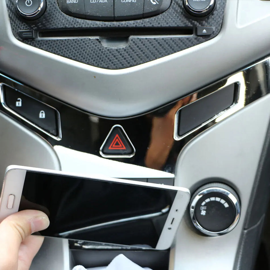 Отделка панели кнопок центральной консоли хром для Chevrolet Cruze 2009-2015 акцент и защита интерьера