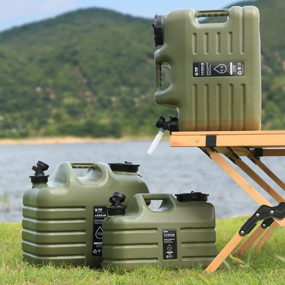 11L Āra ūdens nesējs ar noņemamu krānu kempingam