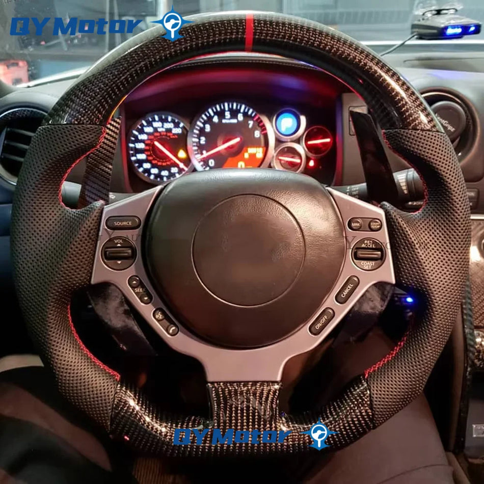 Volan Nissan GTR R35 cu fibră de carbon și piele Alcantara