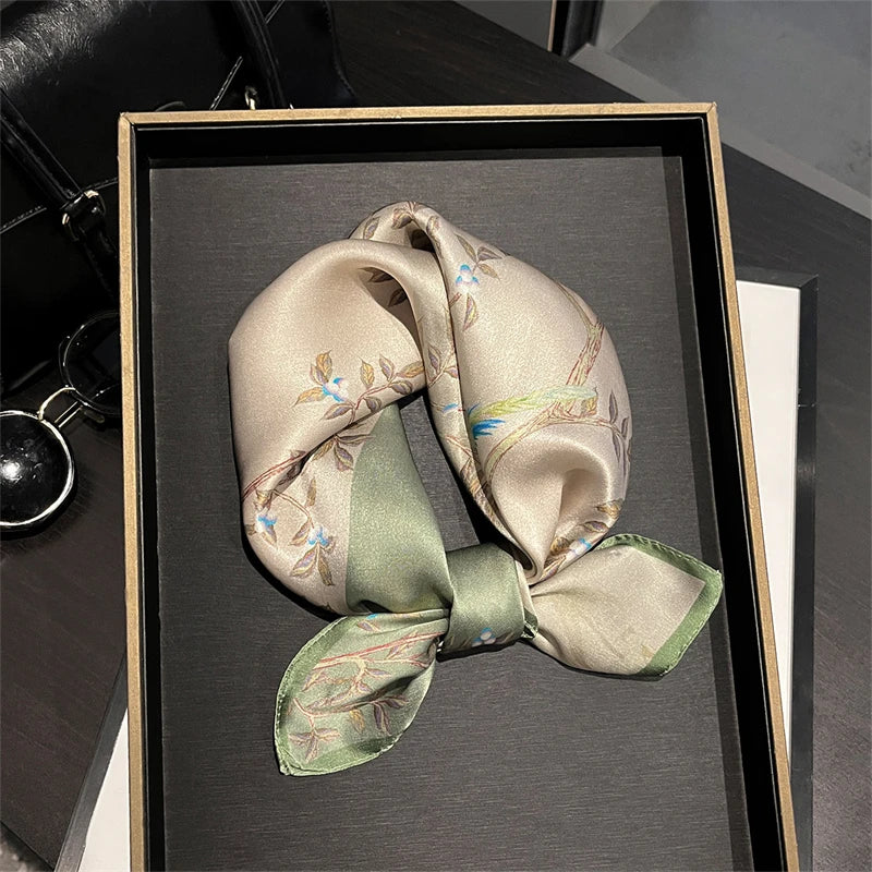 RUNMEIF Luxury 100% Silk Scarf &ndash; Elegant Horse Print Design JZA1781-02 / 53x53cm / CHINA