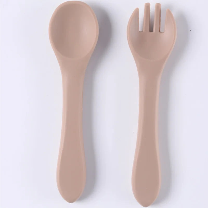 CZSAE Silicone Baby Spoon Set &ndash; Soft and Safe Feeding Solution Light Brown