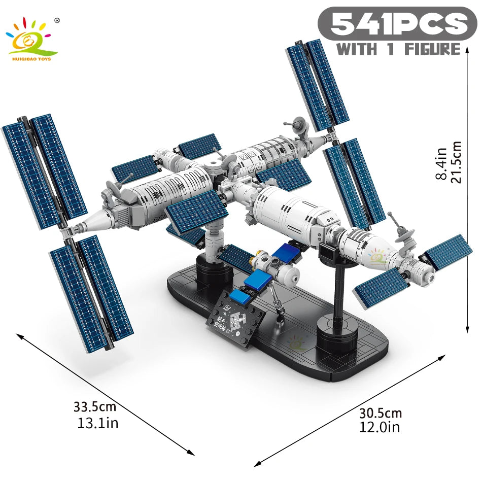 HUIQIBAO Space Station Blocks &ndash; Includes Astronaut Figure no.02 color bags