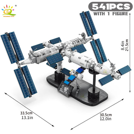 HUIQIBAO Space Station Blocks &ndash; Includes Astronaut Figure no.02 color bags
