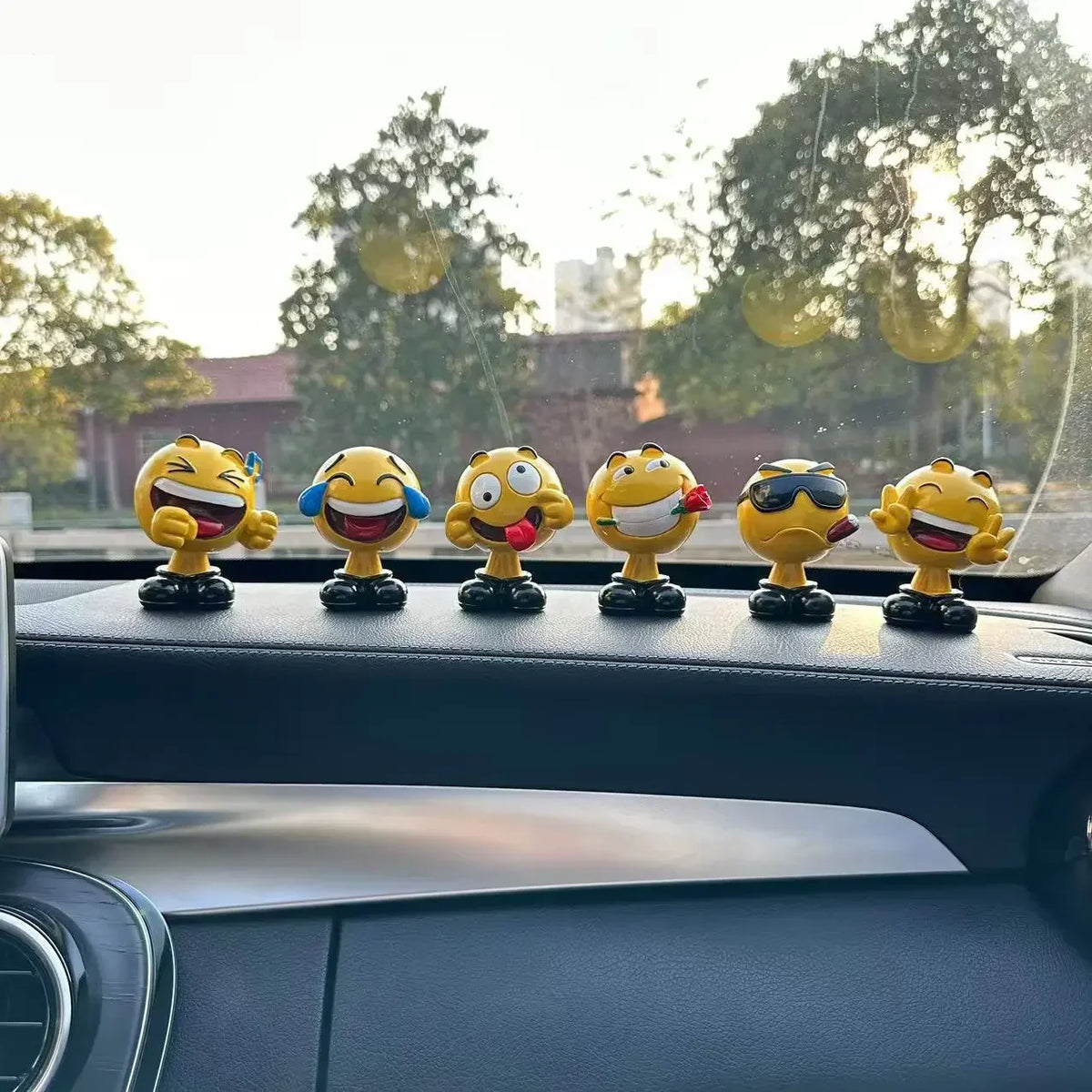 Funny Cartoon Car Bobblehead Pendants - 3PCS Resin Shaking Head Accessories for Interior D&eacute;cor