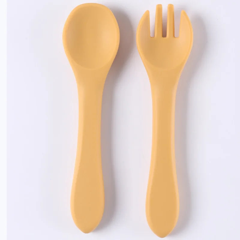 CZSAE Silicone Baby Spoon Set &ndash; Soft and Safe Feeding Solution Yellow