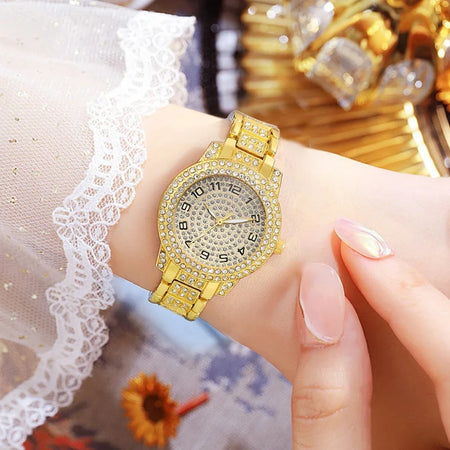 Elegant Gold Quartz Watch for Women with Diamond Accents