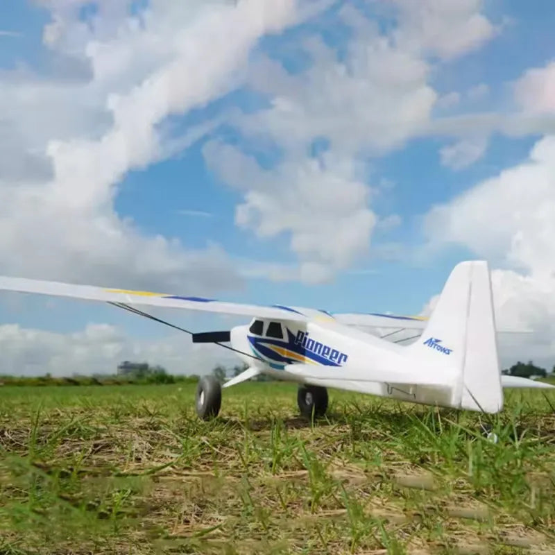Blue Arrow 620mm Pioneer Fixed-Wing RC Aircraft for Beginners and Enthusiasts