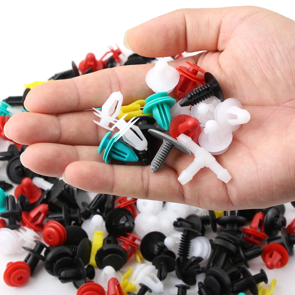 100pcs Universal Car Clips for Mercedes Benz Models: W211, W203, W204, W210, W124, W202, CLA, W212, W220, W205, W201, A Class, GLA, CLK, and More