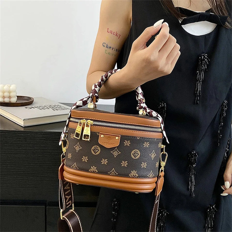 PU Leather Bucket Shoulder Bag for Women, Luxury Designer Handbag with Zipper, Interior Pockets