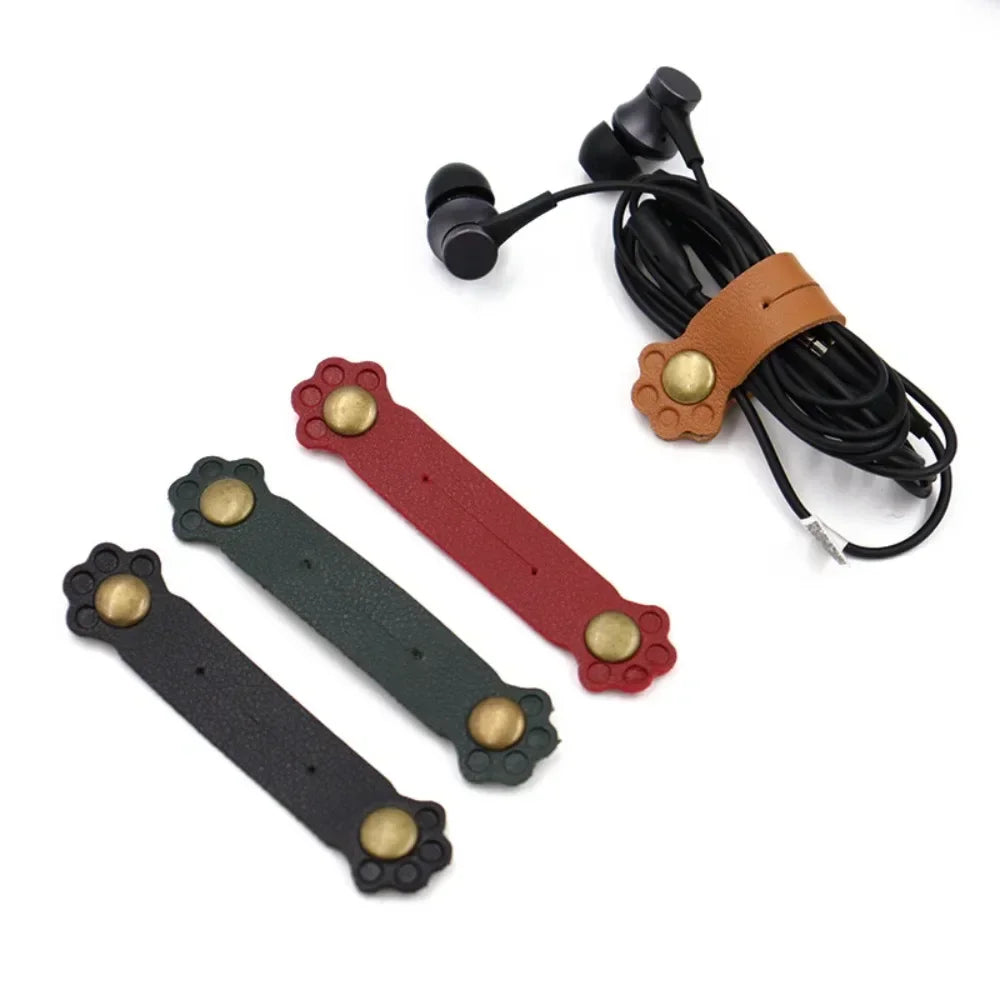 Cat Paw Pattern Cord Winder Leather Organizer - Portable