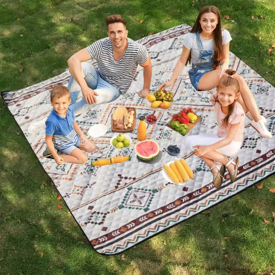 200x200CM Waterproof Picnic Blanket &ndash; With Carrying Handle