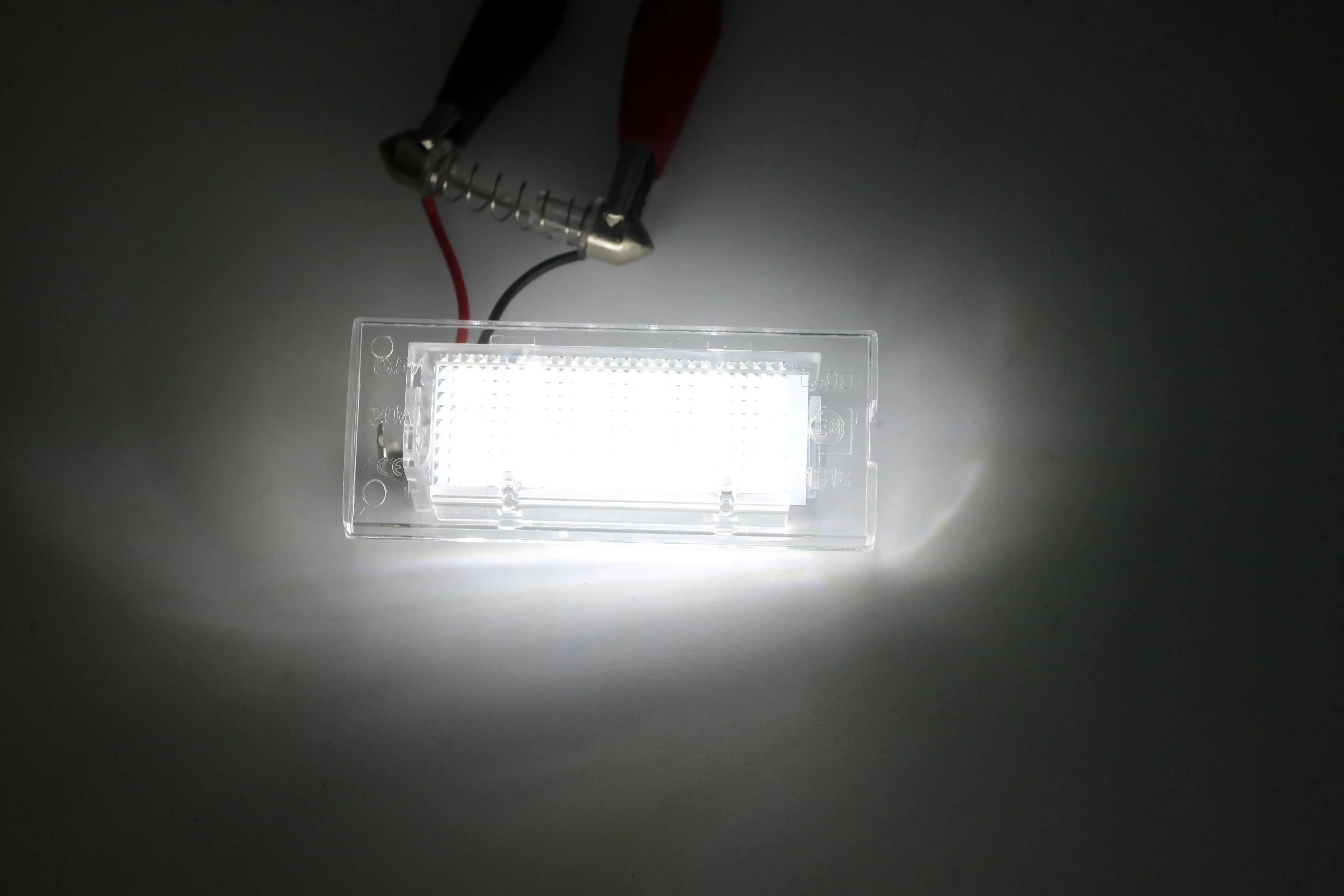 2Pcs White CANBus LED License Lights For BMW E53 X5 X3 12V