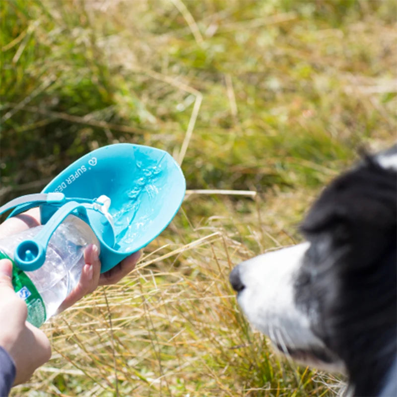 🟠 580ml Portable Pet Dog Water Bottle Soft Silicone Leaf Design Travel Dog Bowl For Puppy Cat Drinking Outdoor Pet Water Dispenser