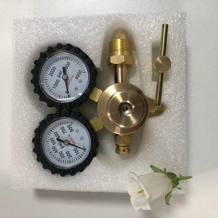 1/4 Brass Nitrogen Regulator 0-600 PSI CGA580 &ndash; Precise