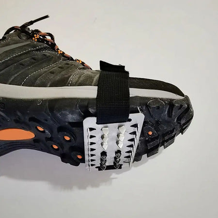 Claw Ice Gripper &ndash; Durable 26 Tooth Steel Ice Cleats