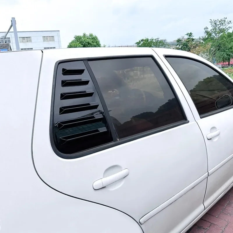 Ventola per Finestrino Louver Posteriore in ABS per Volkswagen Golf 4 Mk4 Nero Carbonio