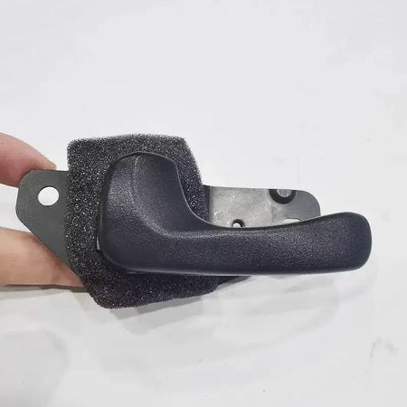 Pair Of Front Inside Door Handles For Hyundai H1 Starex I800 by InterCyprus Trading Ltd