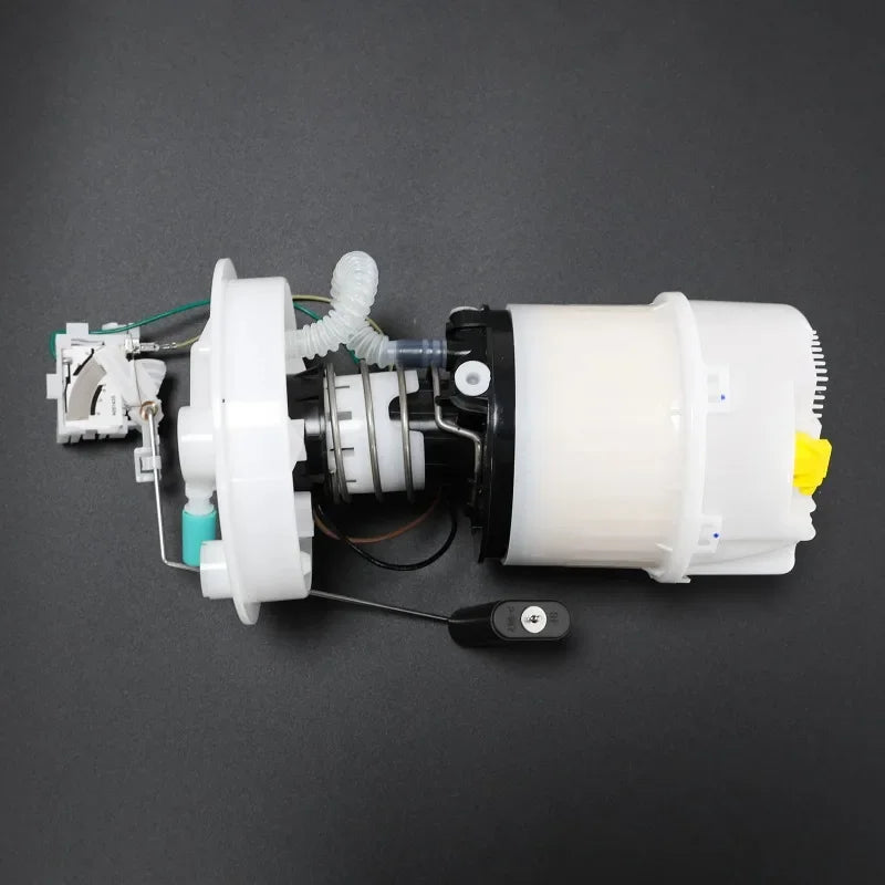 Benzīna sūkņa montāža, viena sprausla Ford Focus