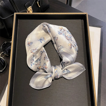 RUNMEIF Luxury 100% Silk Scarf &ndash; Elegant Horse Print Design JZA1779-01 / 53x53cm / CHINA