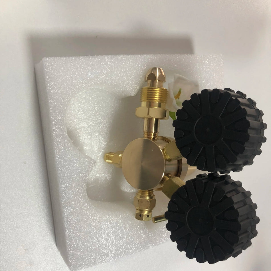 1/4 Brass Nitrogen Regulator 0-600 PSI CGA580 &ndash; Precise