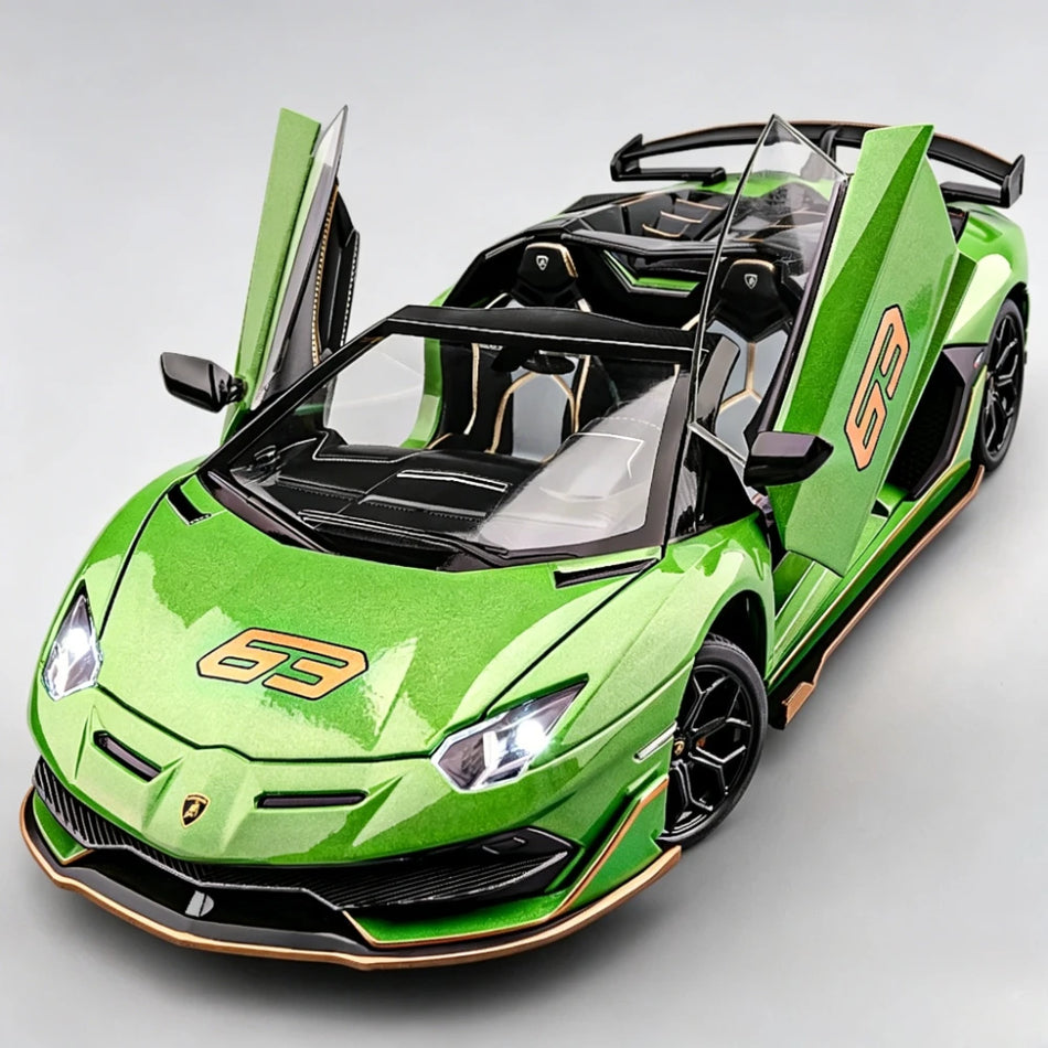 1:24 Metāla superauto modeļa rotaļlieta ar sakausējuma korpusu, izsmalcinātu interjeru, atveramām durvīm, atpakaļ velkamu.