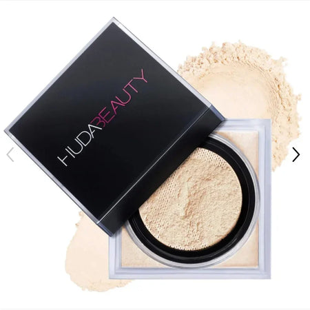 Huda Easy Bake Delicate Setting Powder &ndash; Ultra Fine Texture Pound Cake