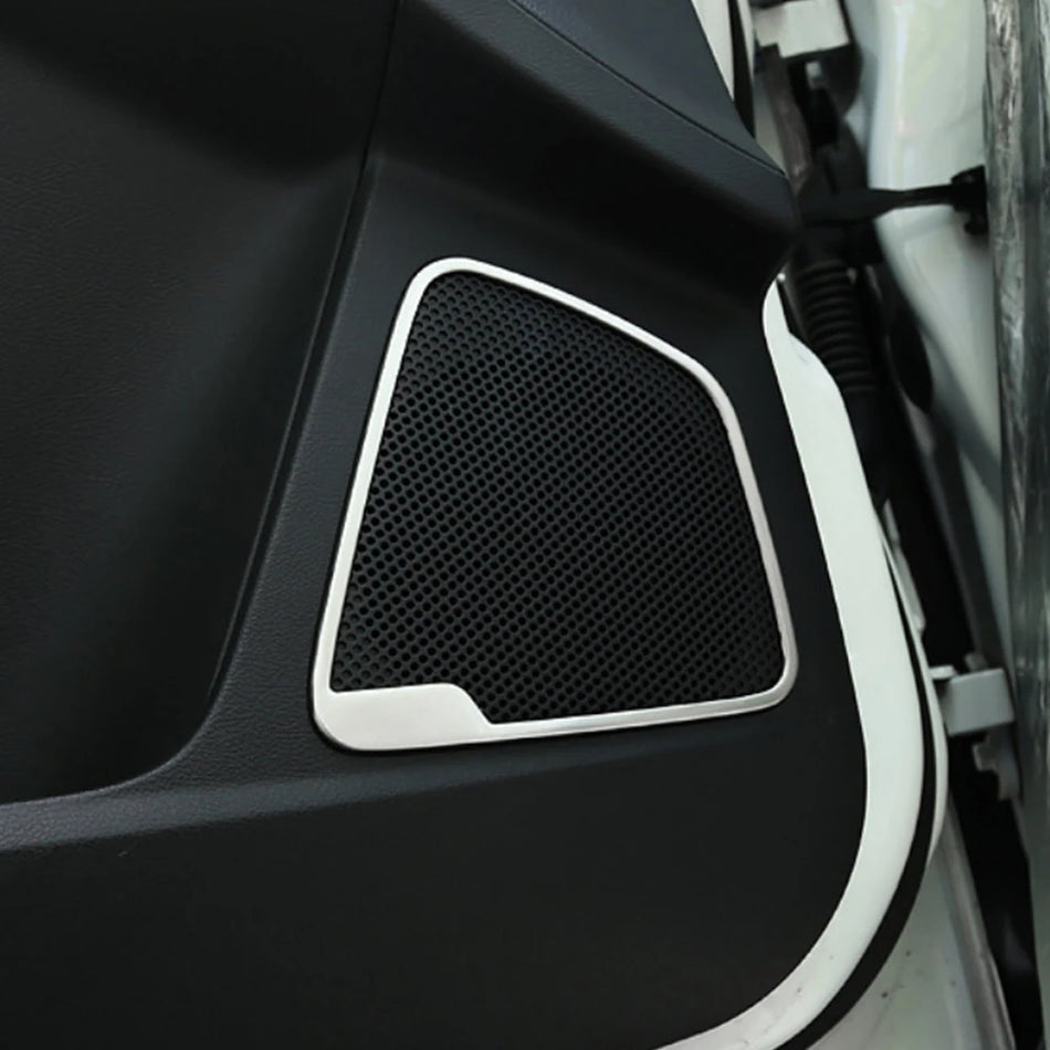 Durų garsiakalbio apdaila iš nerūdijančio plieno Ford Focus MK3 MK4 2012-2017 interjero atnaujinimui premium paviršius