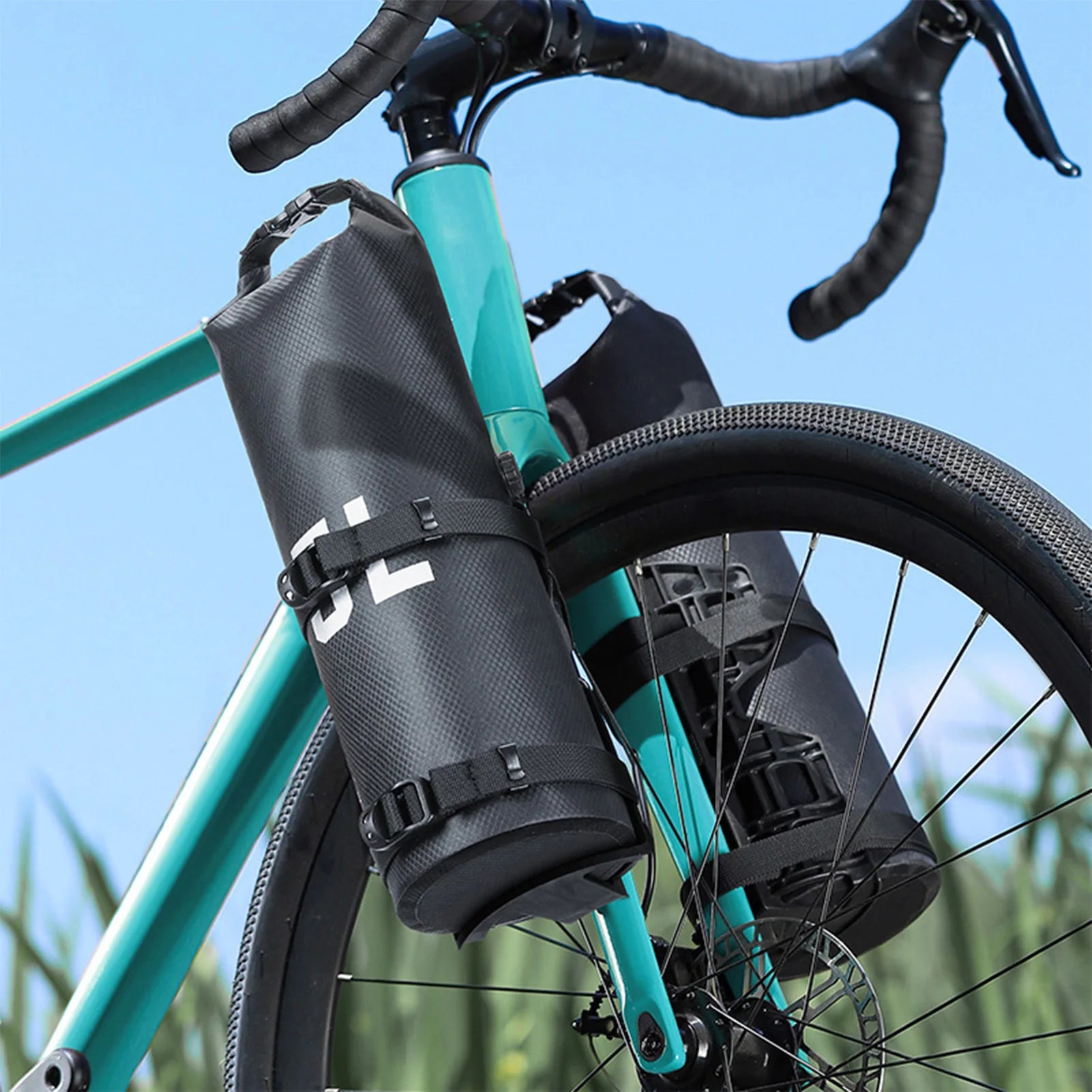 Bike Fork Bag Rainproof 5L &ndash; Sturdy Base and Easy Install