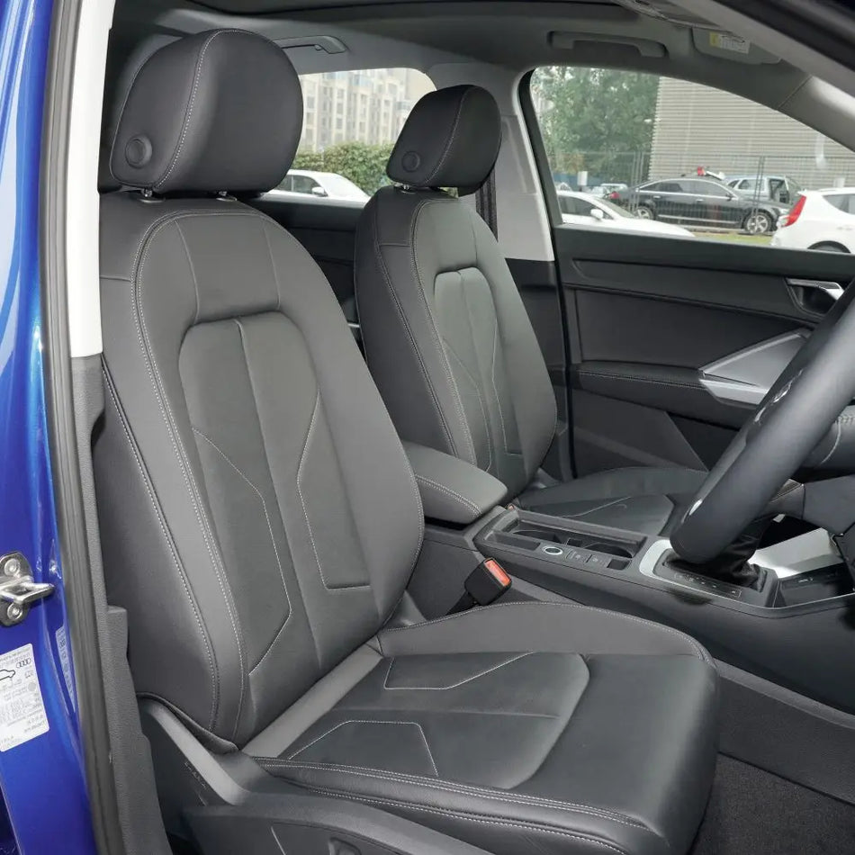 Audi Q3 F3 Sportback Anpassade Syntetläder Sätetäckeset
