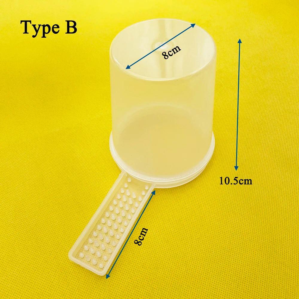 Queen Sugar Feeder For Beehives 400ml Plastic &ndash; Safe Entry Type B