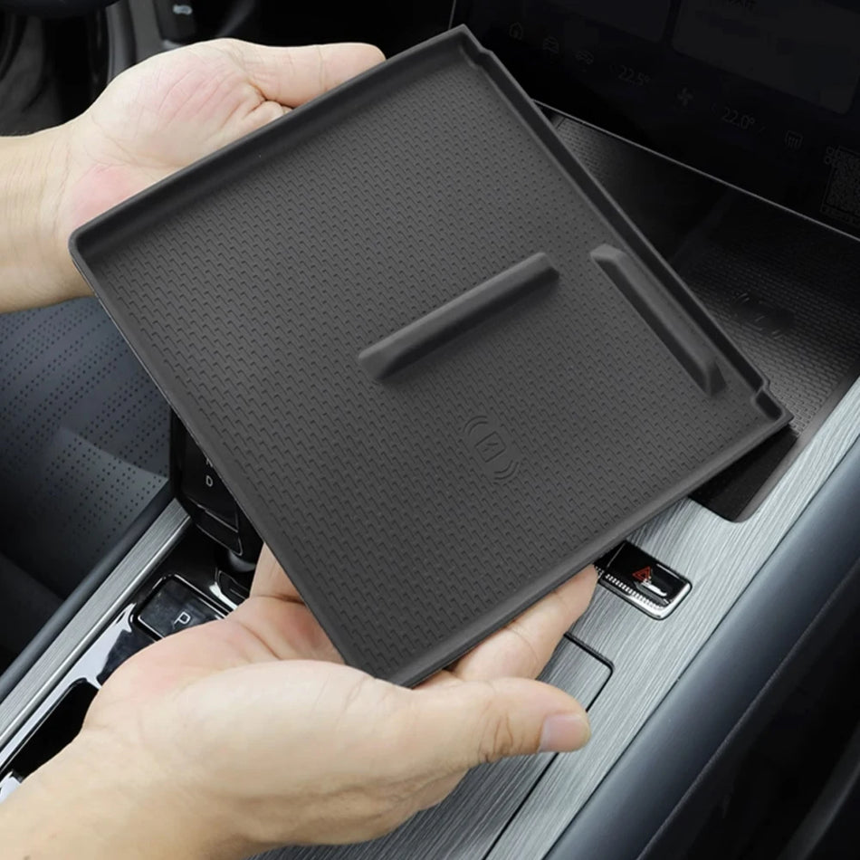 Geely FX11 Konsol Silikon Pad Trådlös Laddning Telefon